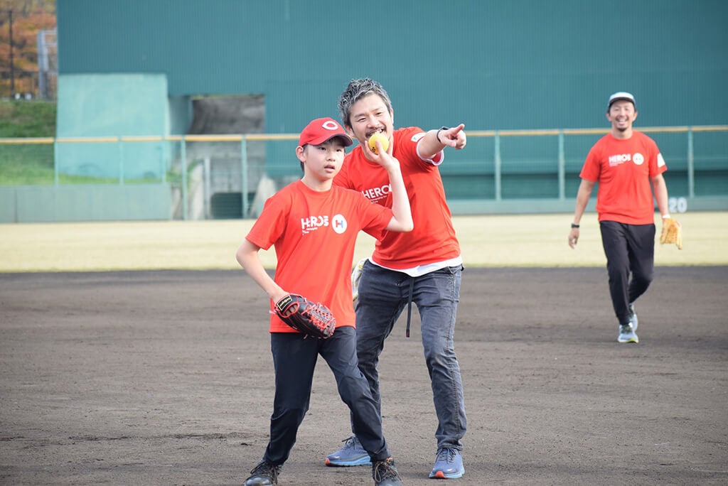 写真：ウォーミングアップする子ども