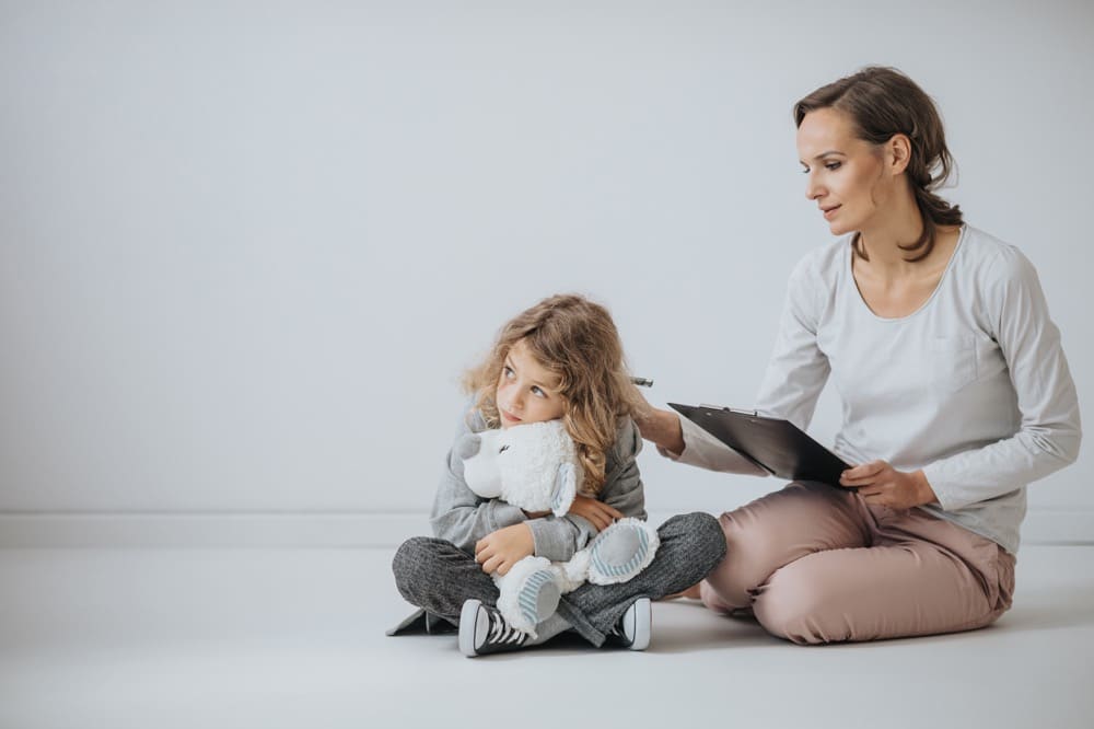 イメージ：子どもに寄り添う大人