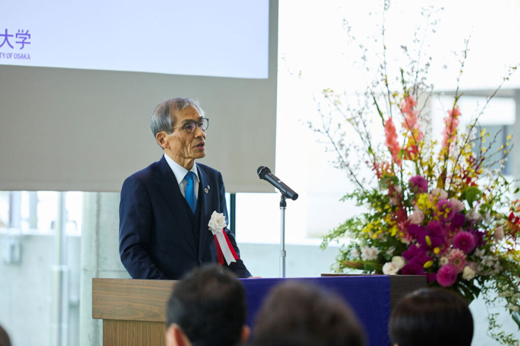 写真：大阪大学総長 西尾章治郎氏