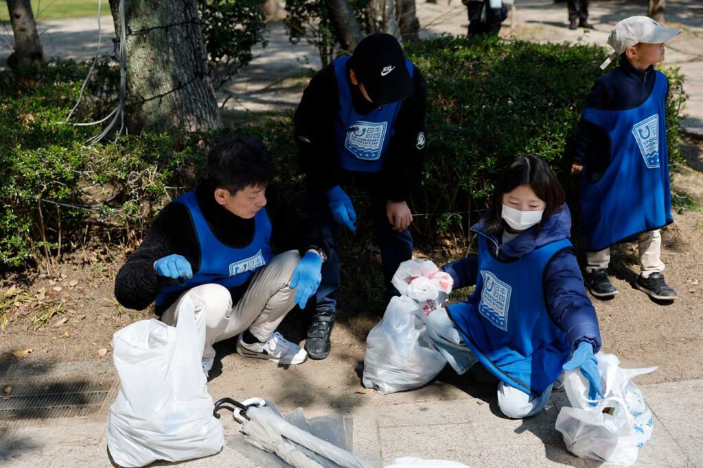 写真：SPOGOMI WORLDCUP エキシビションマッチ参加者の様子。